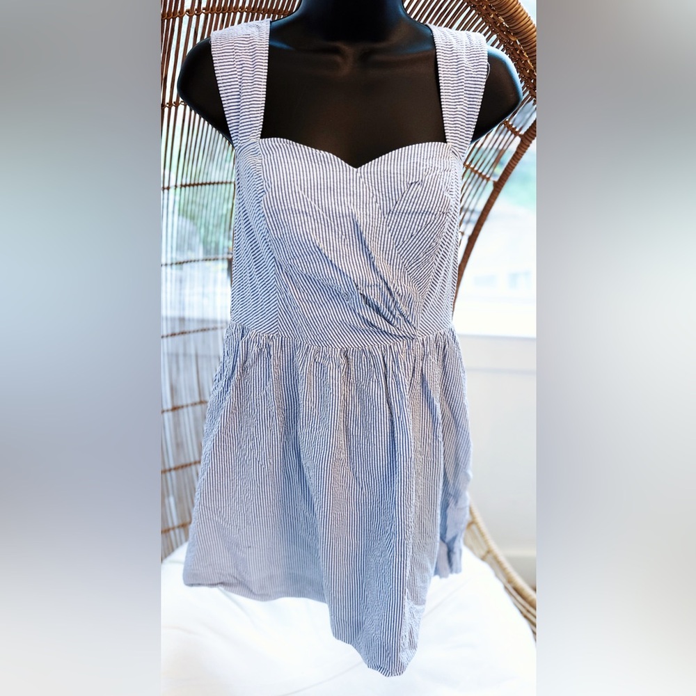 Lilly Pulitzer Women's Blue Seersucker Sundress Size Small Fully Lined Cotton